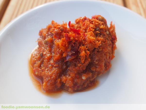 Selbstgemachte Rote Thai Currypaste