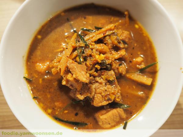 Thai Curry mit gerösteten Gewürzen