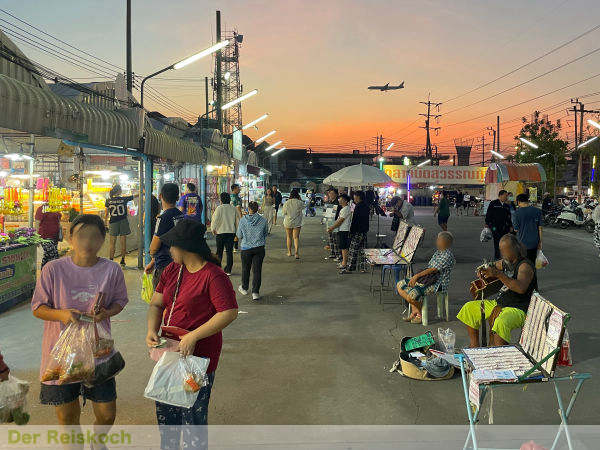 Suvarnabhumi Flea Market